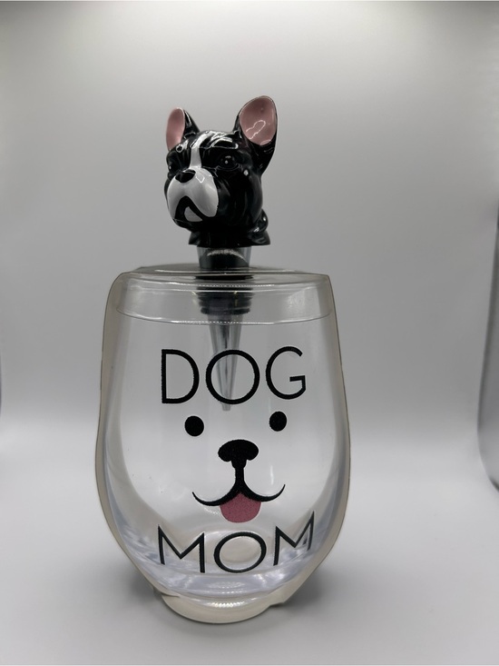 Other - NEW Dog Mom Wine Stemless Glass with Black French Bulldog Bottle Stopper